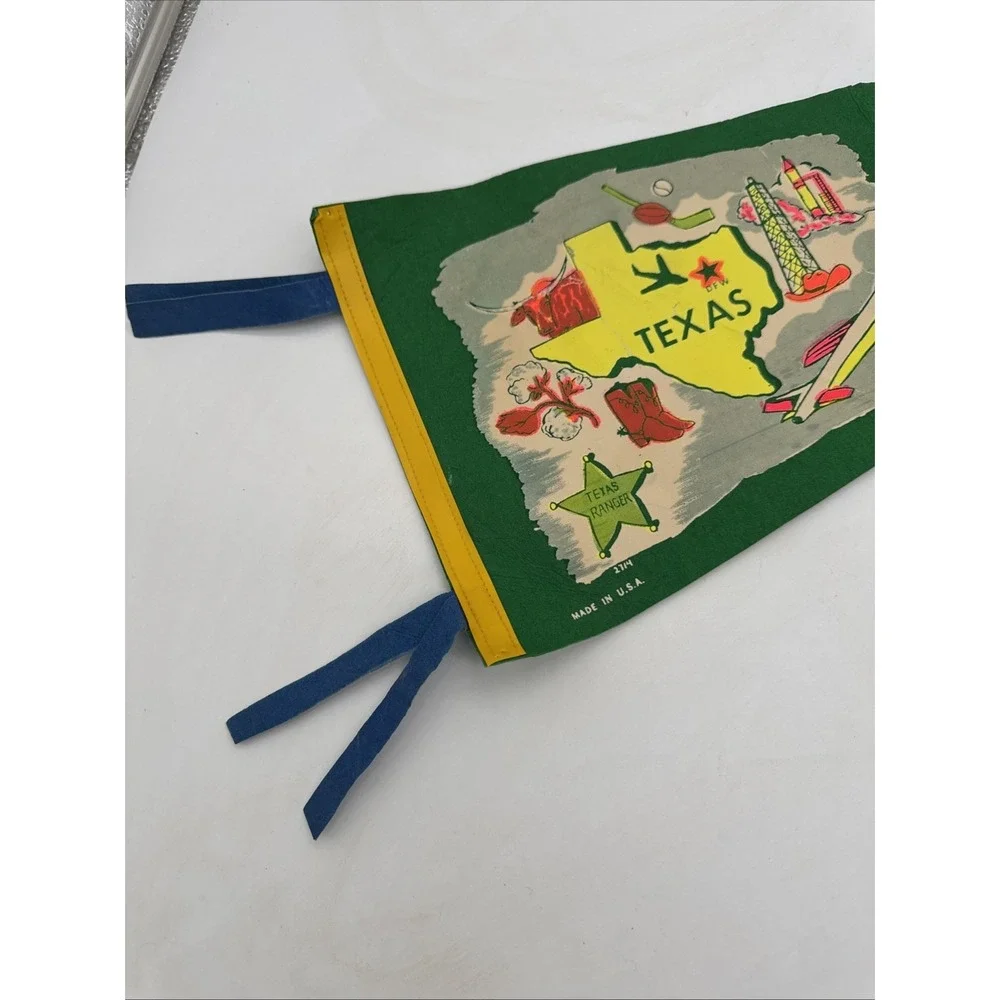 Vintage Felt Dallas Ft Worth, Texas Pennant Flag 26.5